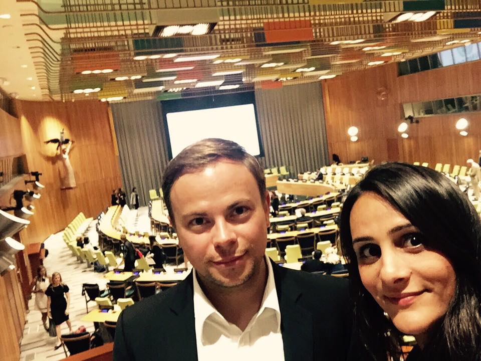 بمساعدة من اصبحت نادية مراد سفيرة؟